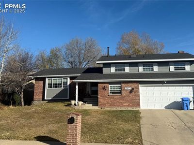 2075 Crystal River Dr, Colorado Springs, CO, 80915