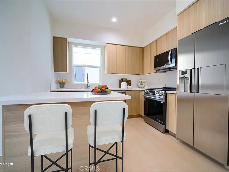 259 S Avenue 54 #1/2 — Photo 5