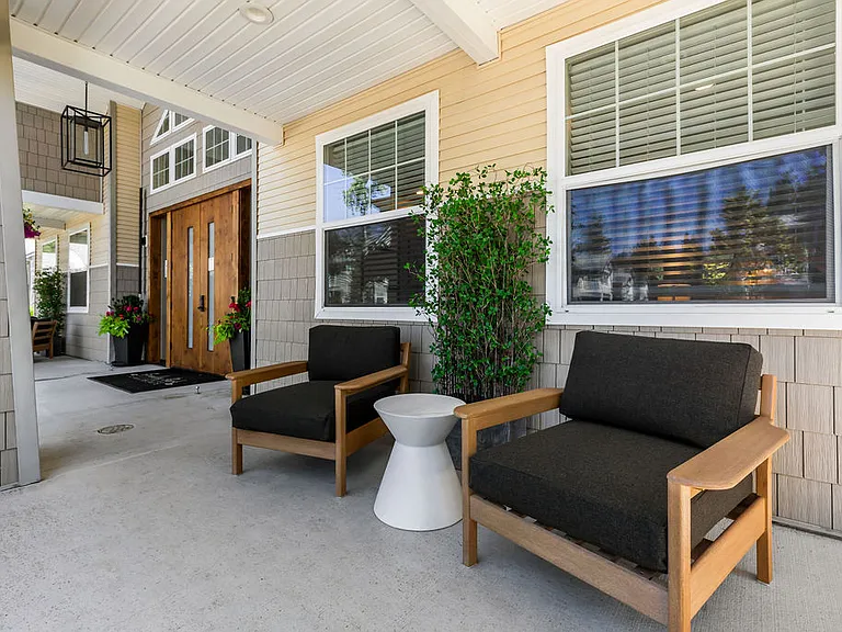 Bradley Park Apartments — Photo 19