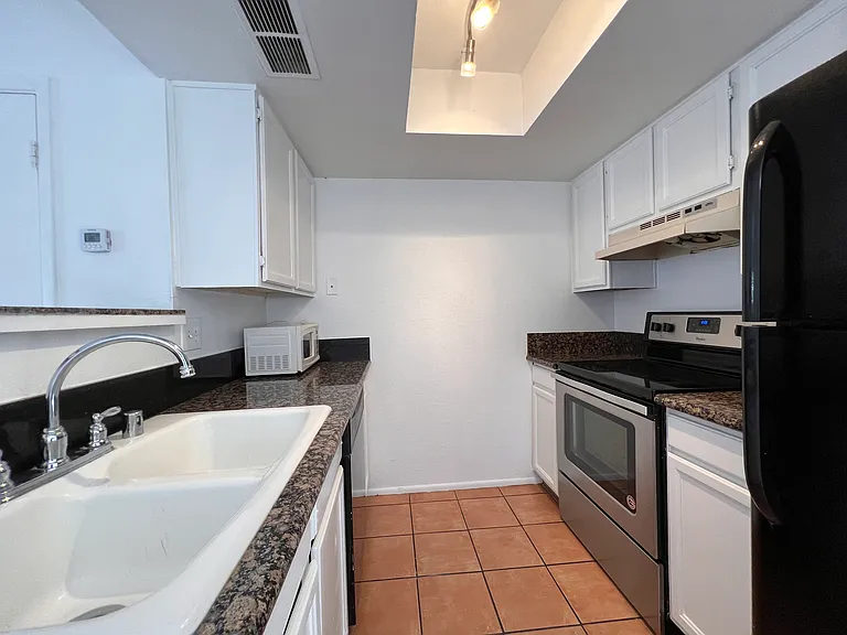 310 S Wilson St #101 — Photo 6