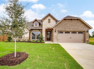 216 Resting Pl, Waxahachie, TX 75165