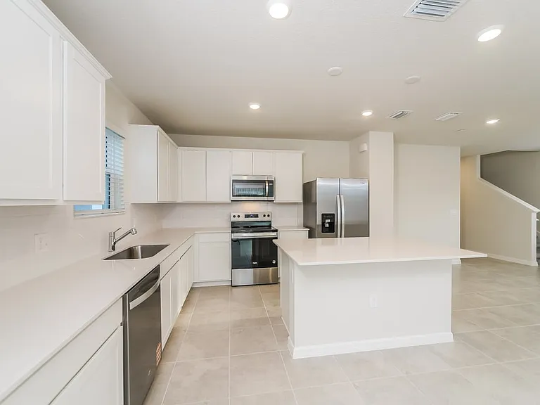 3273 Ellsworth Ave — Photo 30