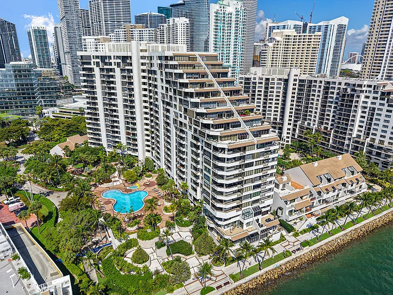 520 Brickell Key Dr #A200 — Photo 42