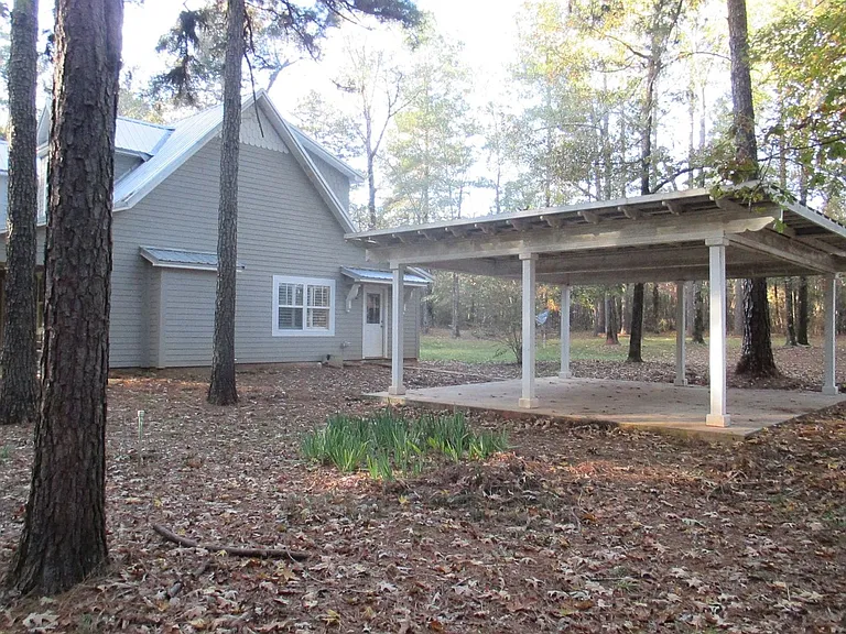 231 Holliman Rd — Photo 3