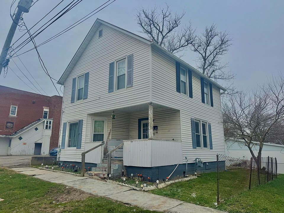 1st image of 33 E Main St