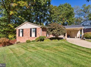 9204 Setter Pl, Springfield, VA 22153