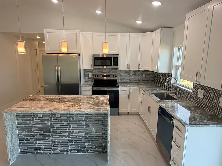 7016 Golf Club Dr — Photo 7