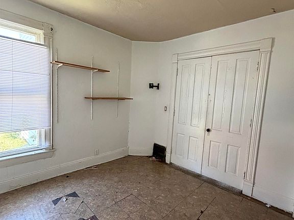 5th image of 723 Cottage Ave