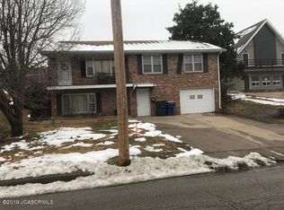 1904 William St, Jefferson City, MO 65109