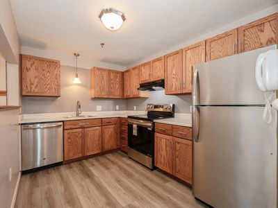 300 Candlewood Park #12, Nashua, NH, 03062