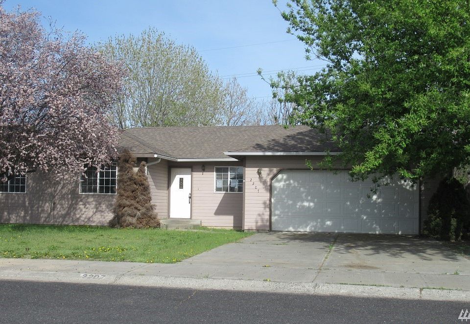 1st image of 2207 Claremont Ct