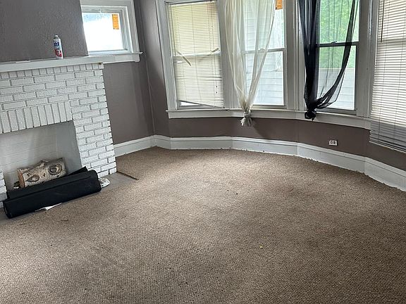 2nd image of 3233 E 135th St #1