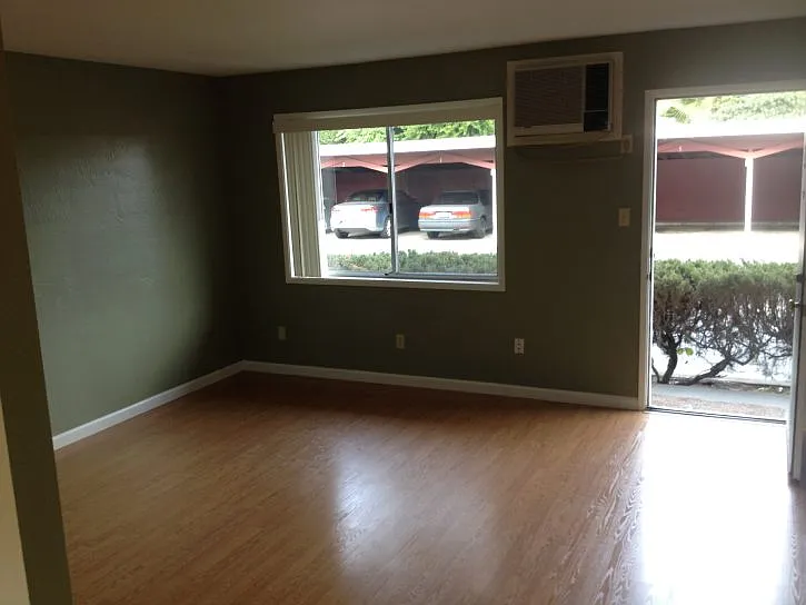 2657 Riverside Blvd #7A — Photo 30