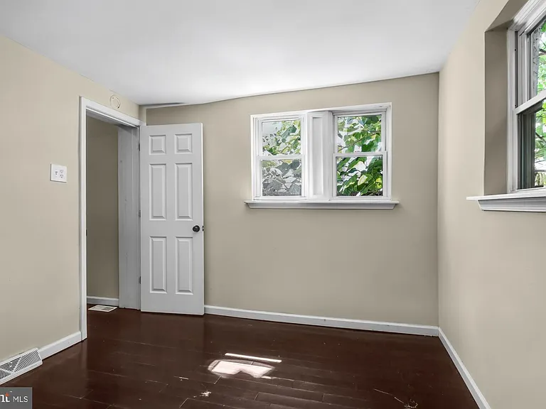 1536 S 19th St #1 — Photo 17
