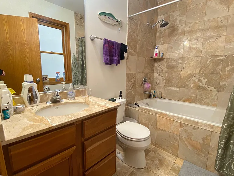 903 W Lawrence Ave #1E — Photo 5