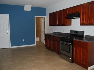 29 Alexander St #3A, Newark, NJ 07106