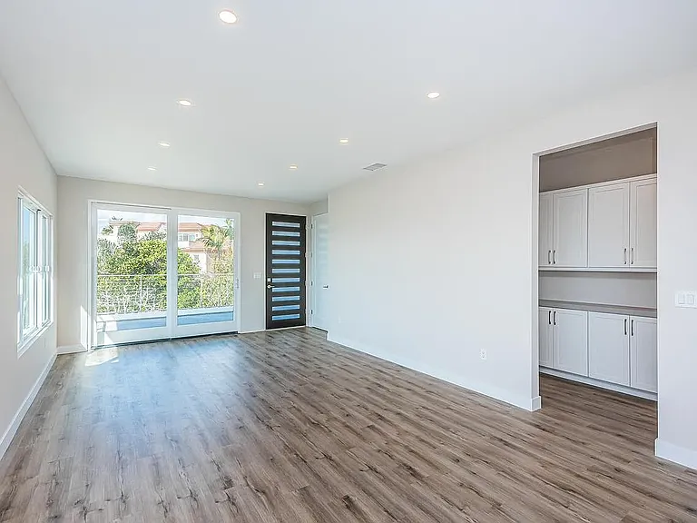 853 Candlelight Pl — Photo 4