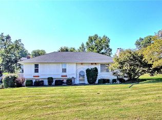 1118 N Leonard Rd, Saint Joseph, MO 64506