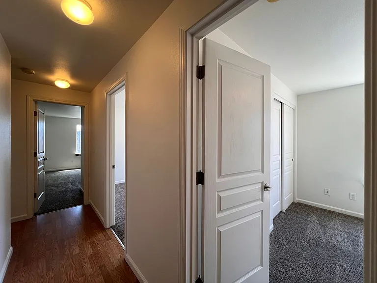 2628 Elizabeth Pkwy — Photo 22