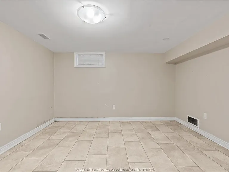 282 Rossini Blvd #LOWER — Photo 5