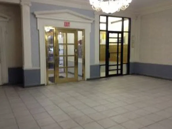 645 E 26th St APT 2L, Brooklyn, NY 11210