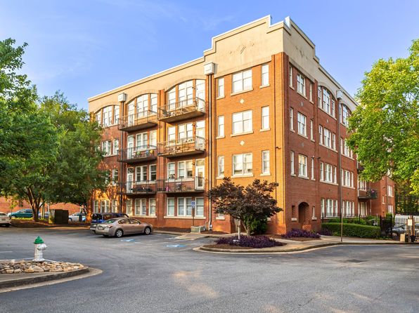105 Sycamore Pl #A-407