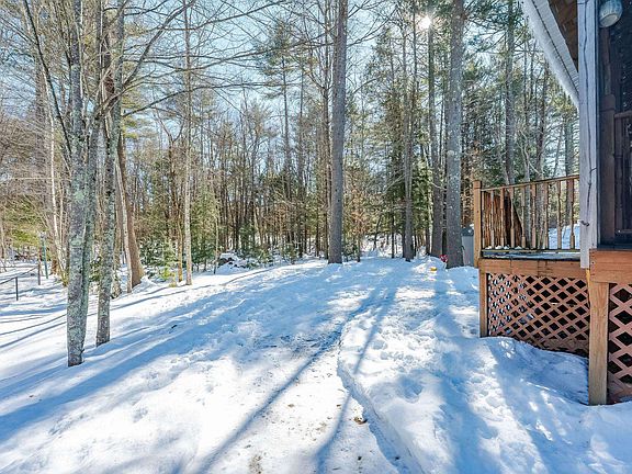 5th image of 40 Howard Brook Drive