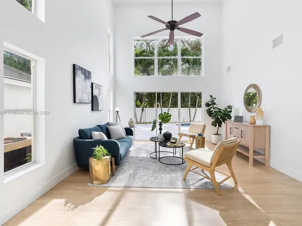 5324 NW 54th St, Coconut Creek, FL 33073