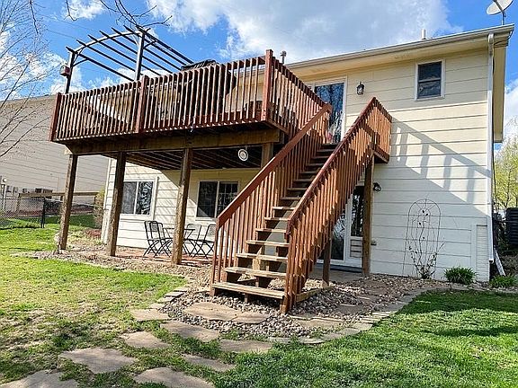 Composite Deck and Walkout