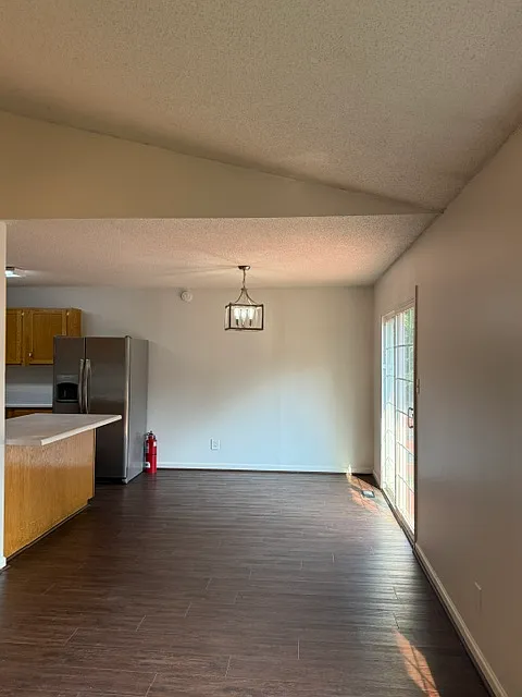 4 bed, 1774 sqft, $2,300 — Photo 4