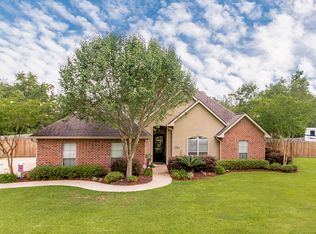 909 Weinberger Trace Dr, Ponchatoula, LA 70454