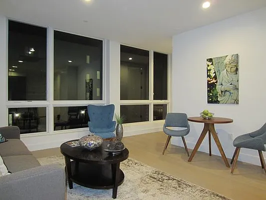 Rented by Avenue Sotheby's International Realty | media 31