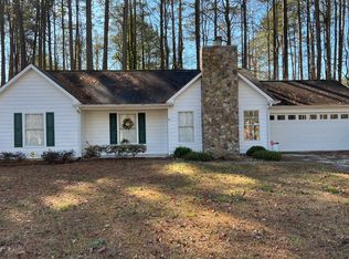 210 Winona Dr, Fayetteville, GA 30214