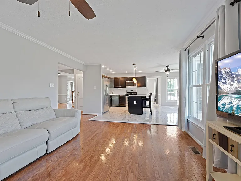 10923 Flintlock Ln — Photo 16