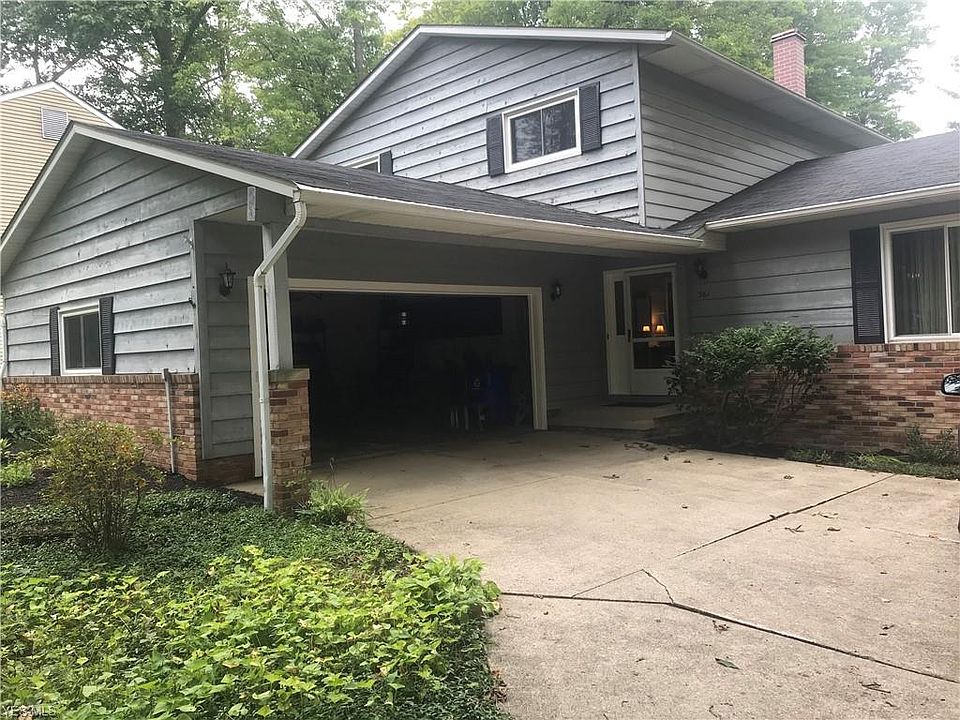1st image of 361 Chelmsford Dr