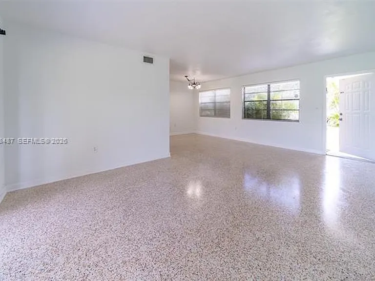 4361 SW 97th Ct #4361 — Photo 6