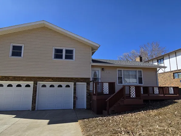 1019 Dell Ave, Dickinson, ND 58601