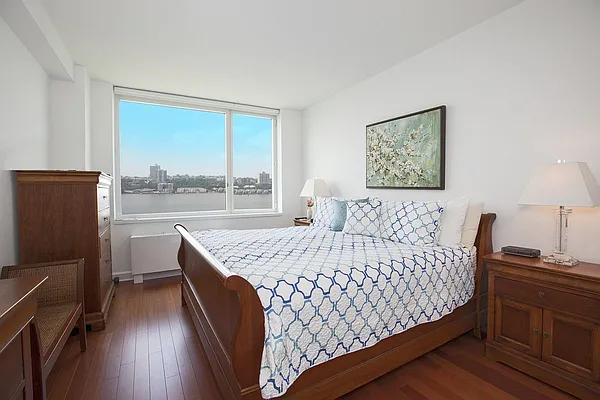 Rented by BLU Real Estate | media 3