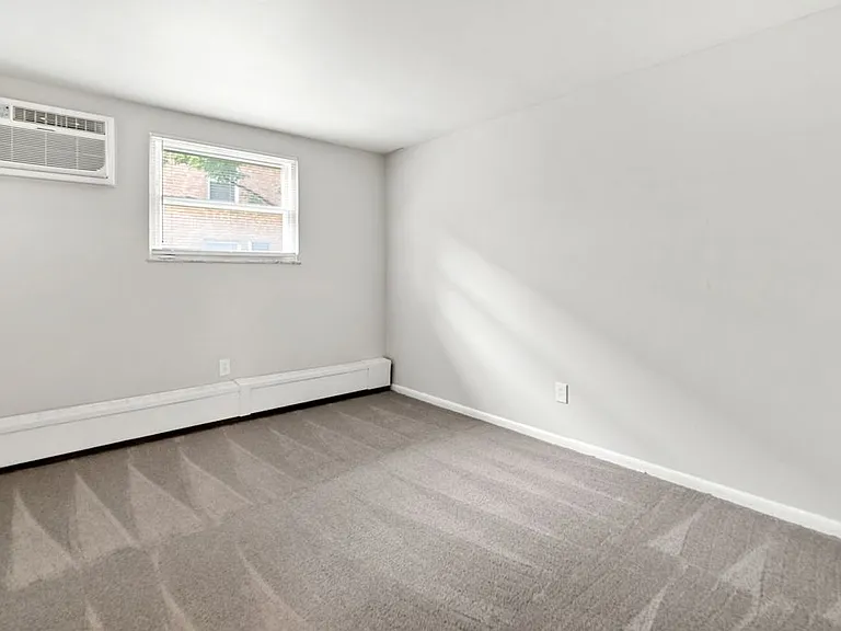 4991 Arbor Village Dr — Photo 20
