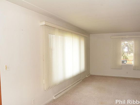 5th image of 1506 Royal Oak St SW