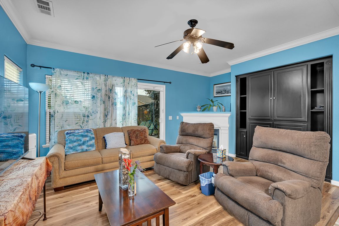 next background image