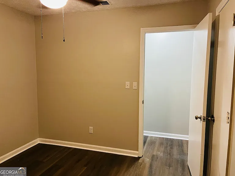 145 Pine Ter #155 — Photo 15