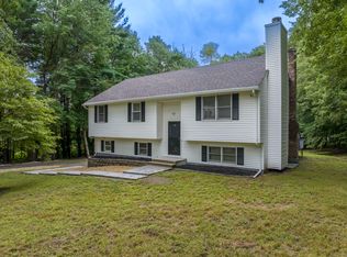 15 Kozley Rd, Tolland, CT 06084