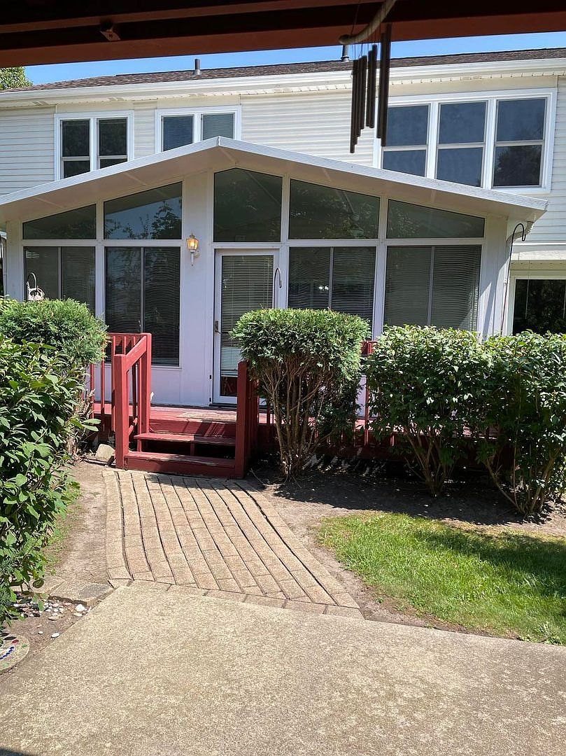 878 S West Ave, Waukegan, IL 60085 MLS 11872953 Zillow