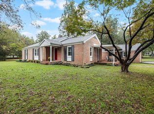 215 N Bell Ave, Paris, TN 38242