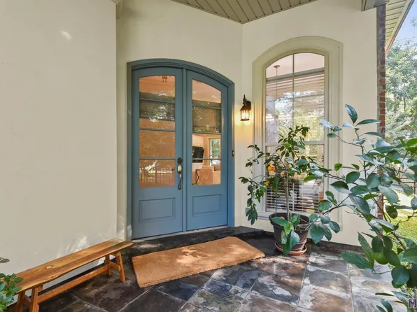 6129 Beechgrove Ln, Saint Francisville, LA 70775