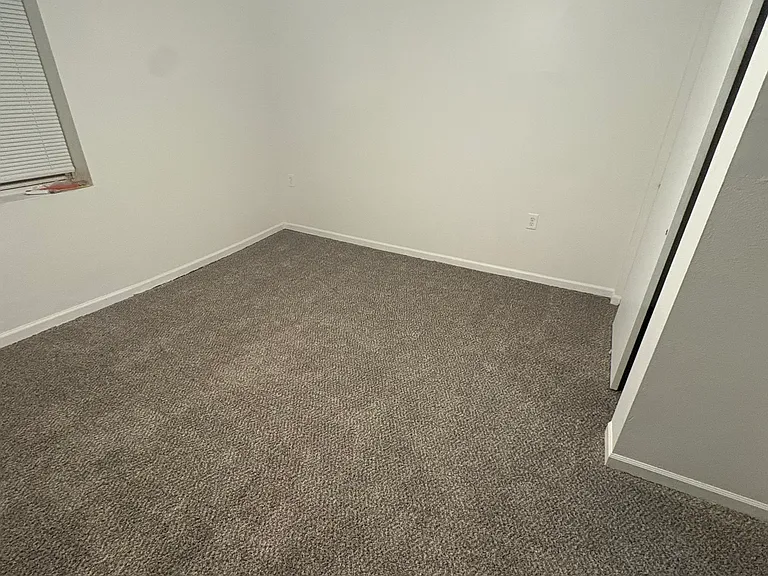 504 W C St #504 — Photo 5