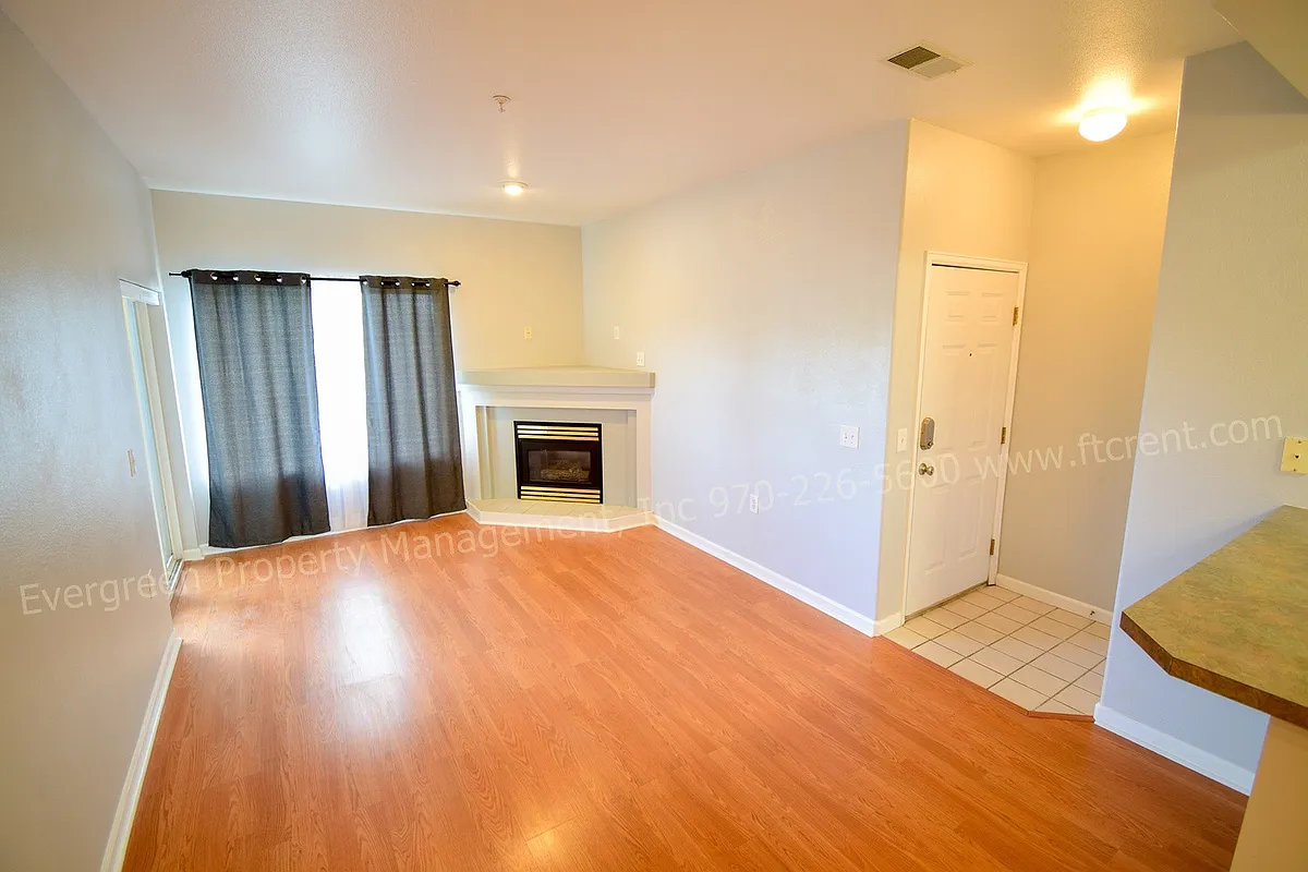 Building Photo - 4545 Wheaton Dr #D330