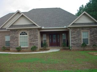 104 Mad River Ln, Dothan, AL 36301