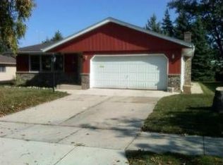 5212 S 18th St, Milwaukee, WI 53221
